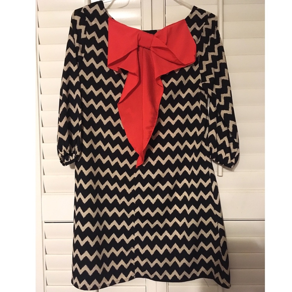 Chevron dress with bow detail on back